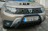 Bullbar negru cu suport de proiectoare compatibil Dacia Duster 2018-2022 ® ALM