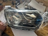 Set faruri originale Dacia Model Brazil set far stanga +far dreapta OE 260606757R+260105138R